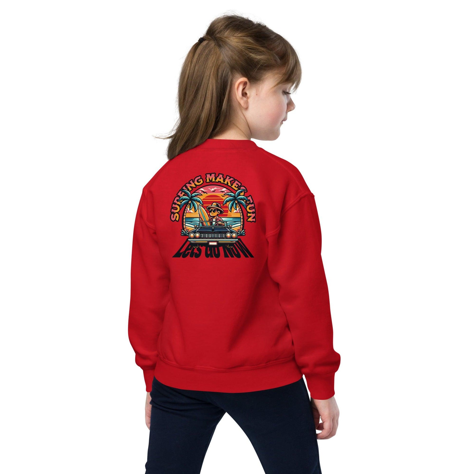 Surfing makes fun | Gildan Youth crewneck sweatshirt - Teffie