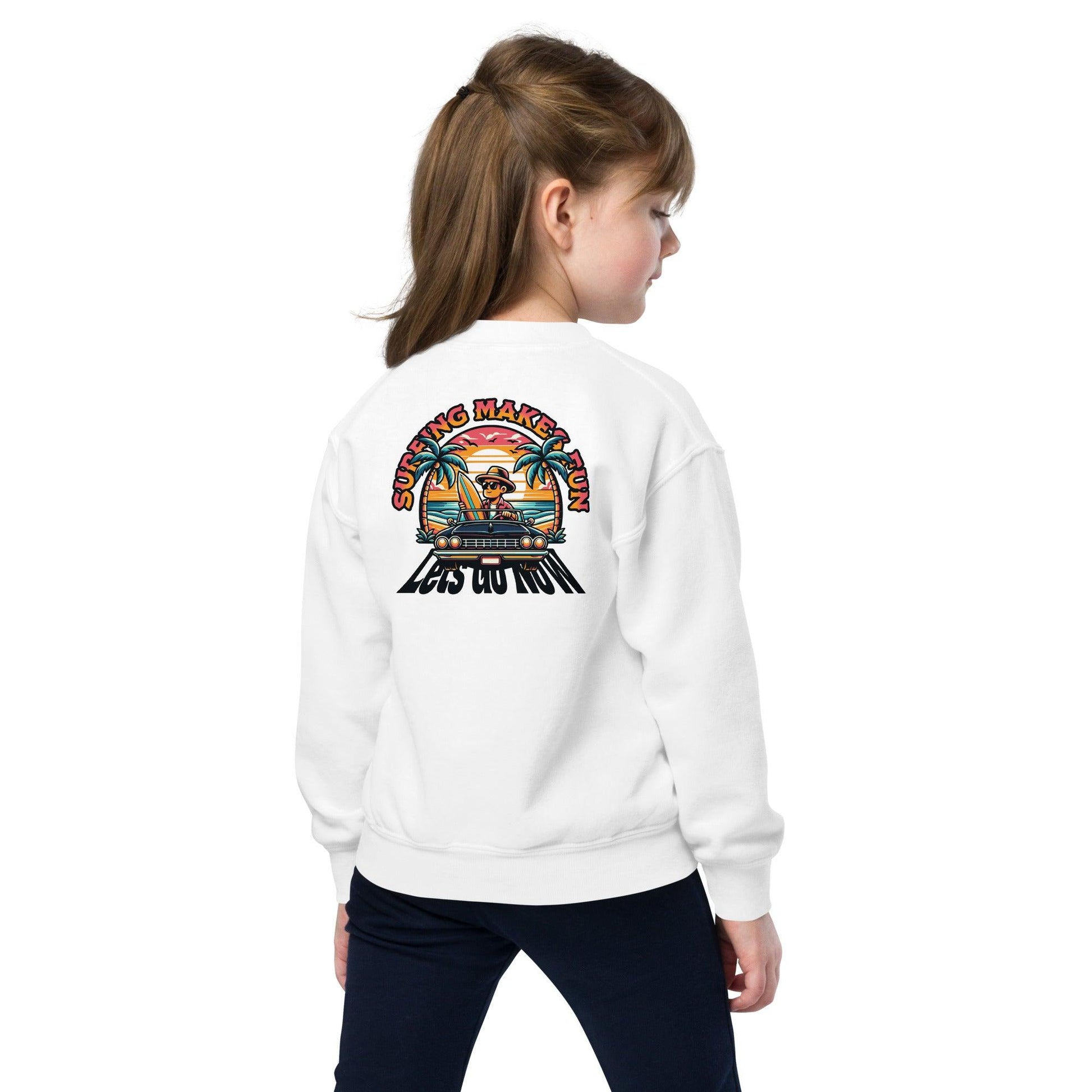 Surfing makes fun | Gildan Youth crewneck sweatshirt - Teffie